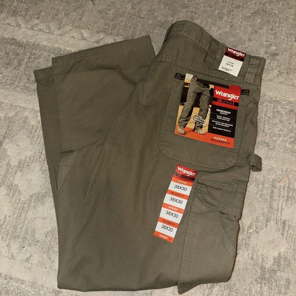 Wrangler Pants Men's 38x30 Riggs Workwear Relaxed Fit Sage Carpenter  3W060BR